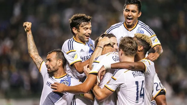 更多的青少 更多的青少